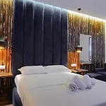 Piramida Hotel Ksamil