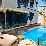 Piramida Hotel