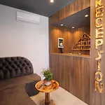 Hotell Piramida Ksamil