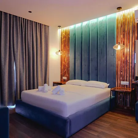 Piramida 4* Ksamil