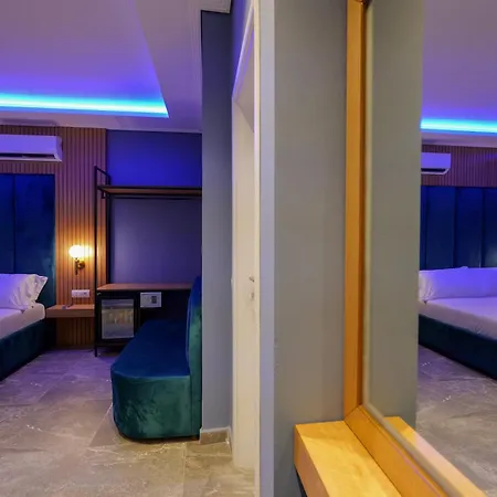 Piramida 4* Ksamil