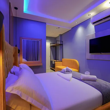 Piramida Hotel Ksamil