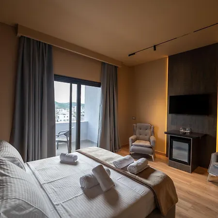 Piramida 4* Ksamil