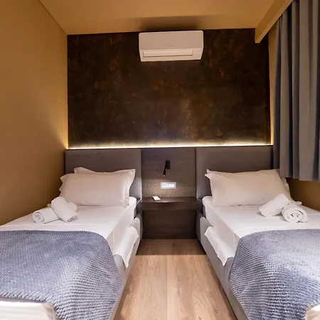 Piramida Hotel Ksamil