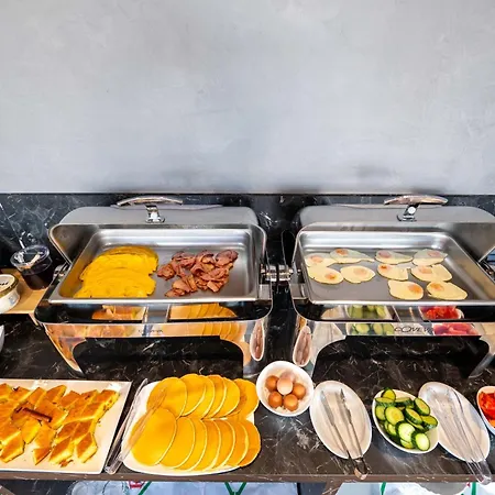 Hotel Piramida Ksamil