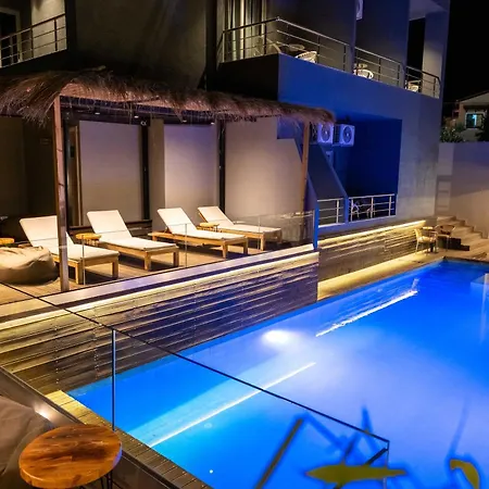 Piramida 4* Ksamil