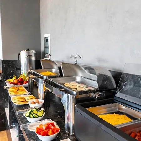 Hotel Piramida Ksamil