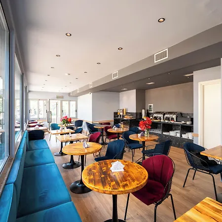 Hotel Piramida Ksamil