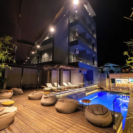 Piramida Hotel Ksamil