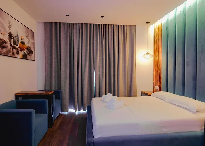 Piramida 4* Ksamil