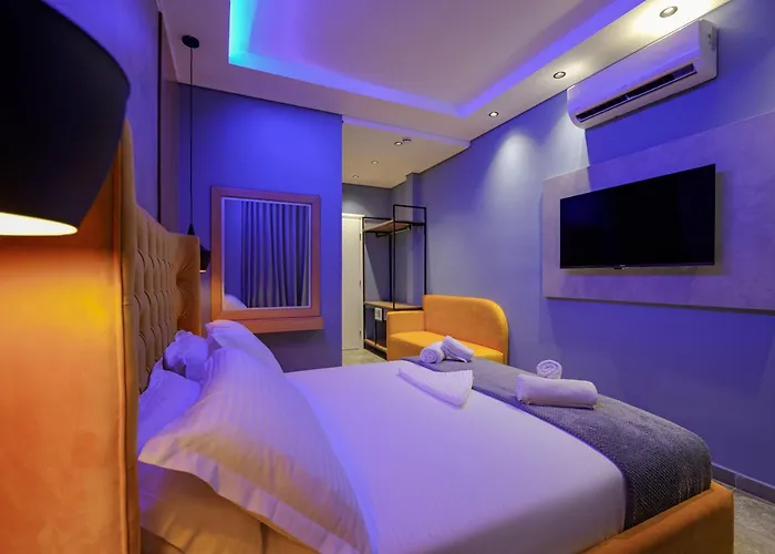 Piramida Hotel Ksamil