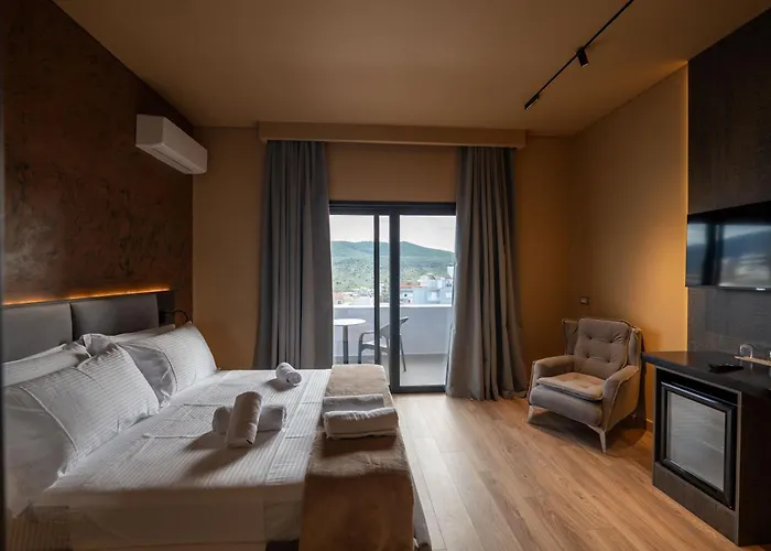 Piramida Hotel Ksamil