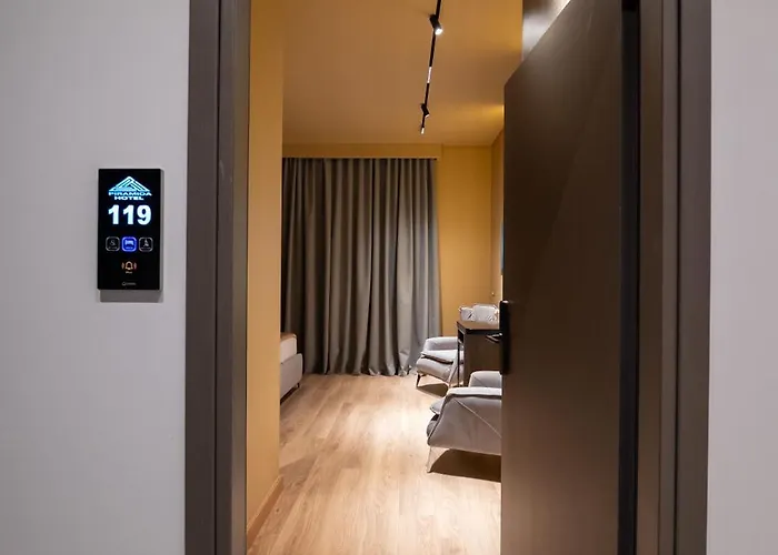 Piramida Hotel Ksamil