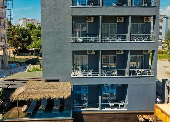 Hotel Piramida Ksamil