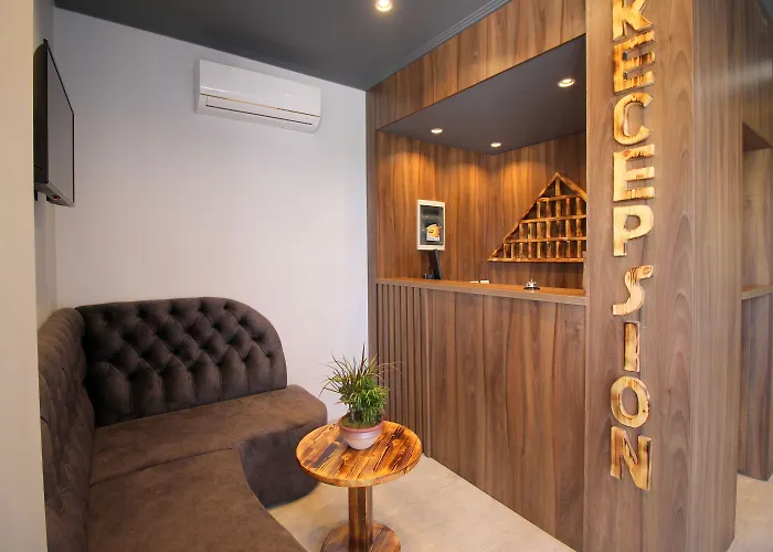 Hotel Piramida Ksamil